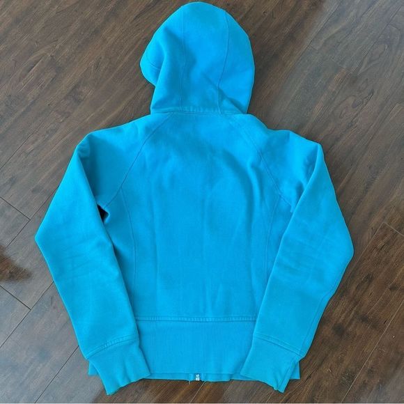 Lululemon Scuba Hoodie - Picture 3 of 8
